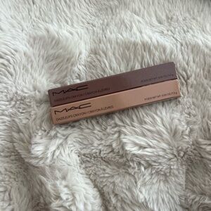 2 MAC DazzleLips Crayon